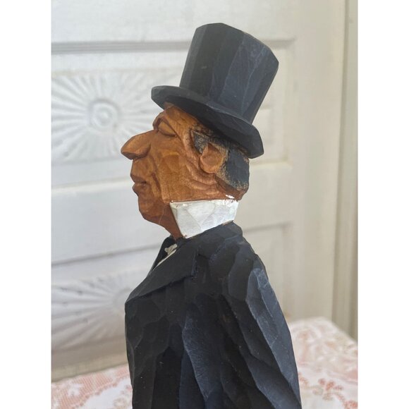 Vintage Folk Art Carved Wood Distinguished Man With Top Hat Umbrella Suitcase - Picture 11 of 14